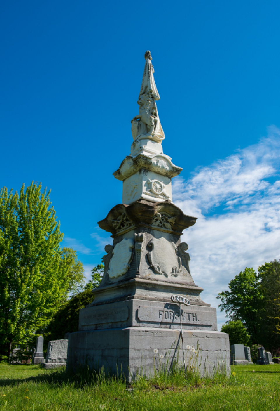 captain forsyth monument